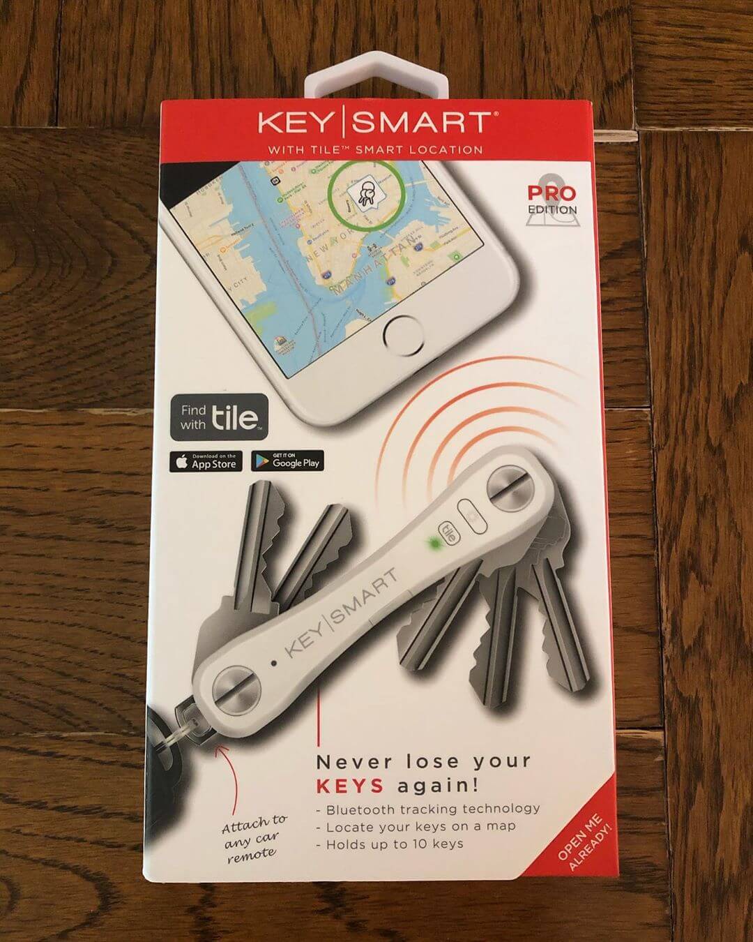 The KeySmart Pro packaging, which you can review for yourself or get the KeySmart Rugged